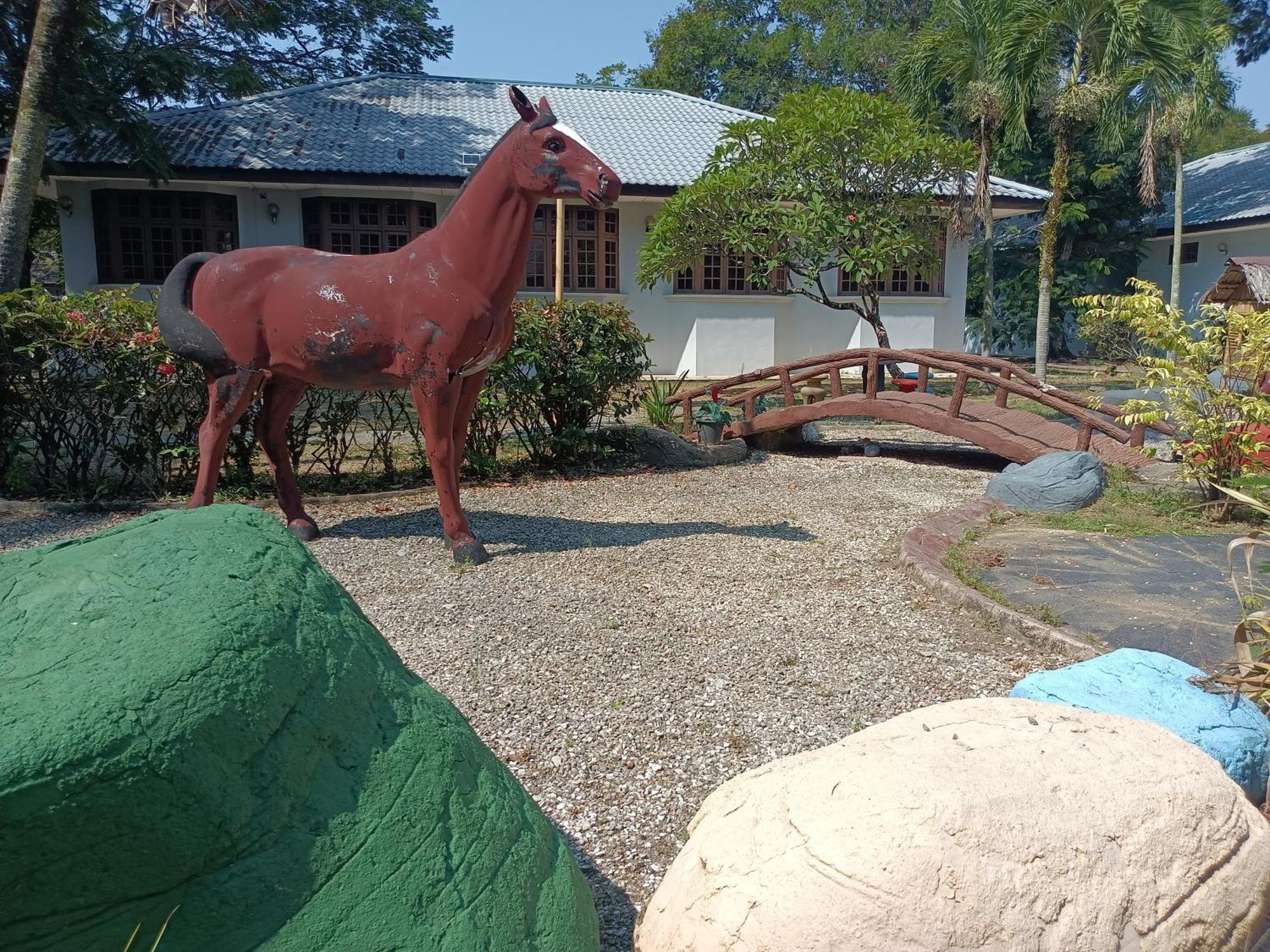 Cinta Sayang Resort Sungai Petani Kültér fotó